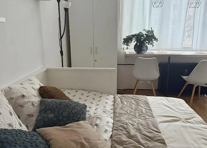 Nest - Quiet & Cozy Near The Centre