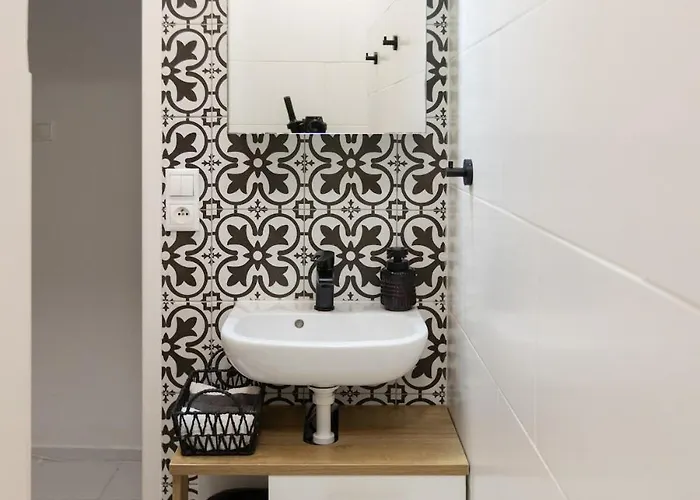 Lägenhet Nest - Quiet & Cozy Near The Centre *